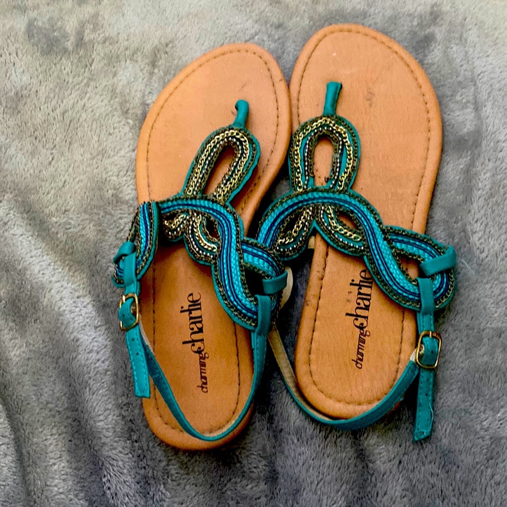 Women’s thong sandals size 8.5